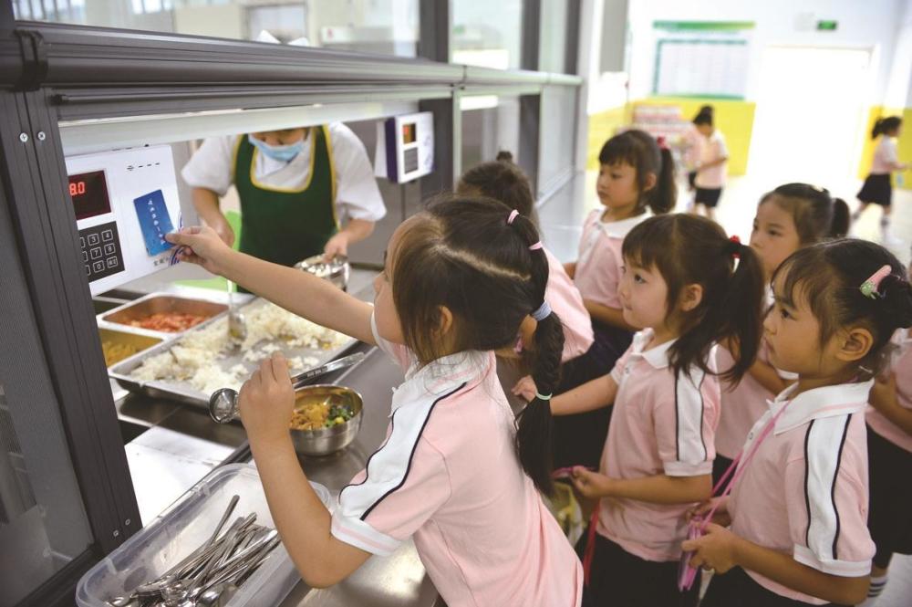 “中央廚房＋微廚房”，湖北這地區中小學的營養午餐，值得全國推廣！